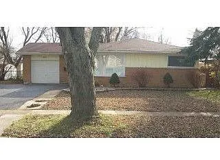 3315 173rd St photo 1