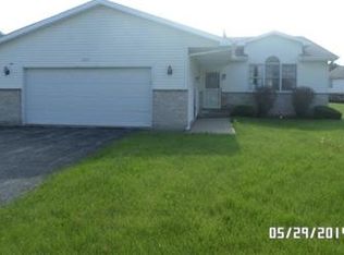 1415 Westside Trl, Zion, IL 60099