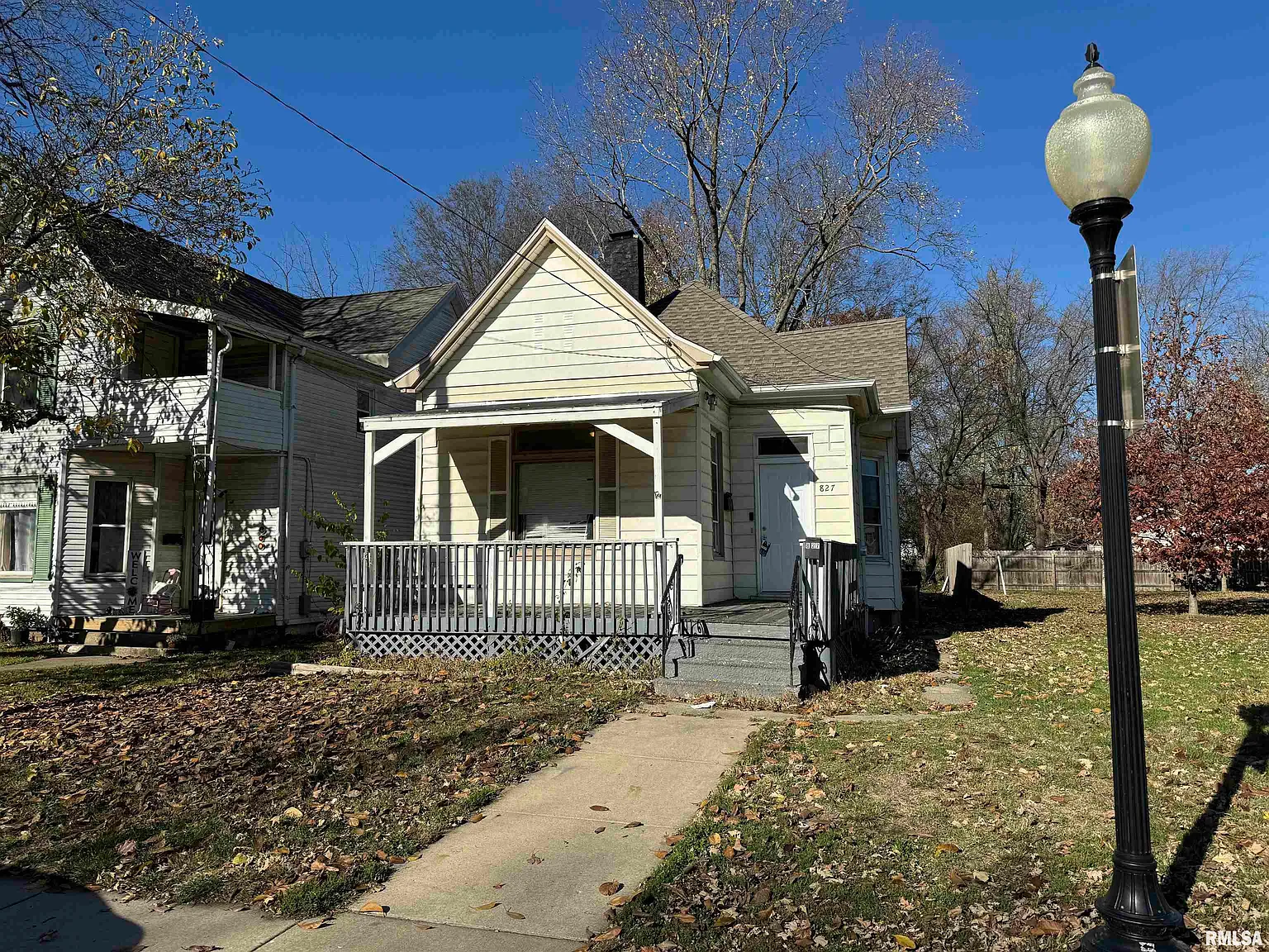 827 W Columbia Ter photo 1