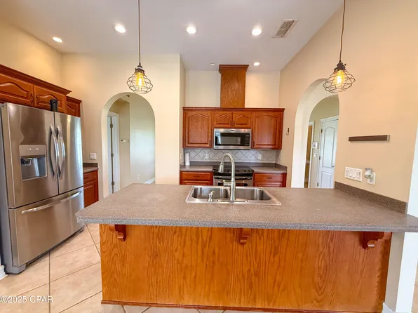 5952 Cross Country Blvd, Greenwood, FL 32446