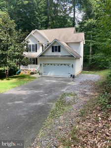 10654 Eisenhower Dr, King George, VA, 22485
