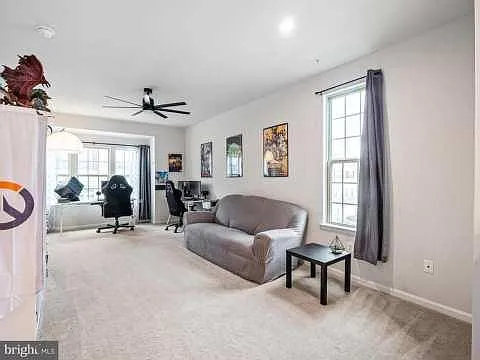 2 bed, 2.5 bath, 1740 sqft, $2,725 — Photo 2