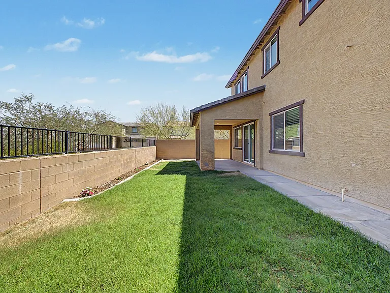 17797 W Cassia Way — Photo 35