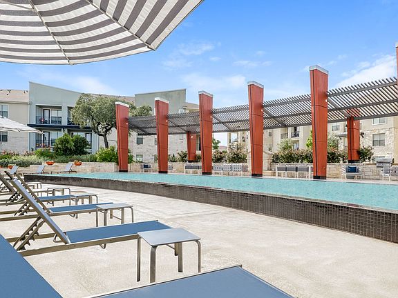 4th image of 701 N Vista Ridge Blvd #11-11201