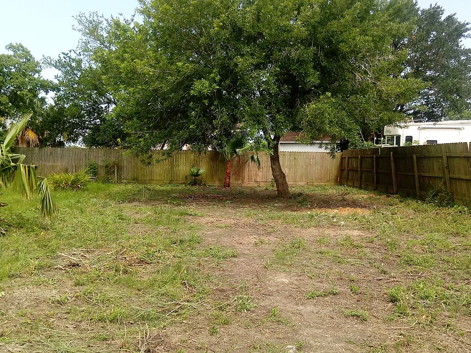 2nd image of 941 15th St