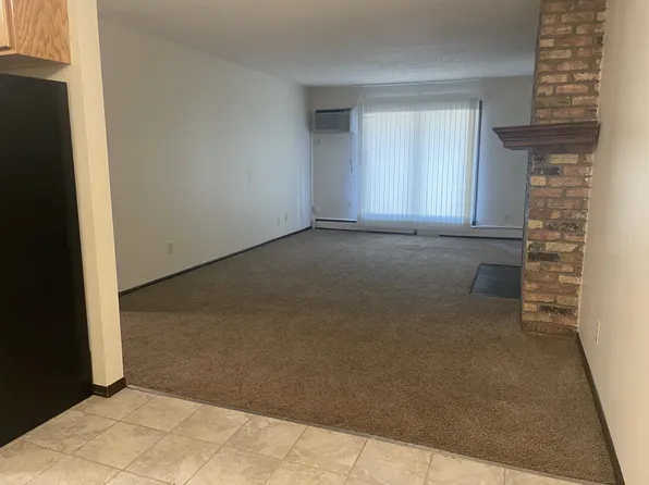 Pinecrest Apartments, 5451 5th St NE APT 309, Fridley, MN 55421