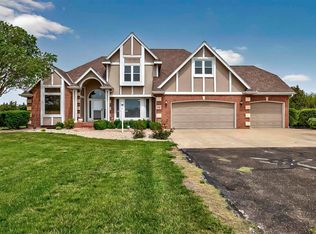 7732 SW Huntoon St, Topeka, KS 66615