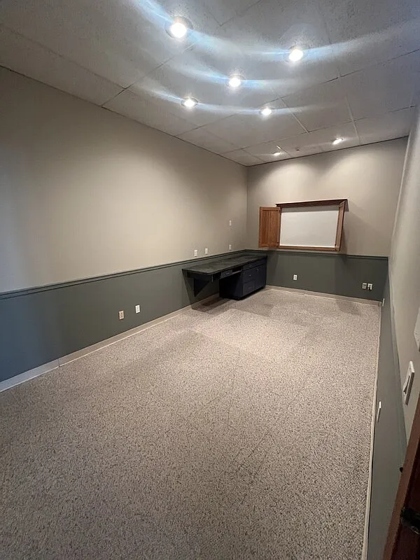 Studio, 1.0 bath, 1750 sqft, $1,180 — Photo 4
