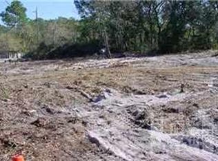 501 Risley Rd, Carolina Beach, NC 28428