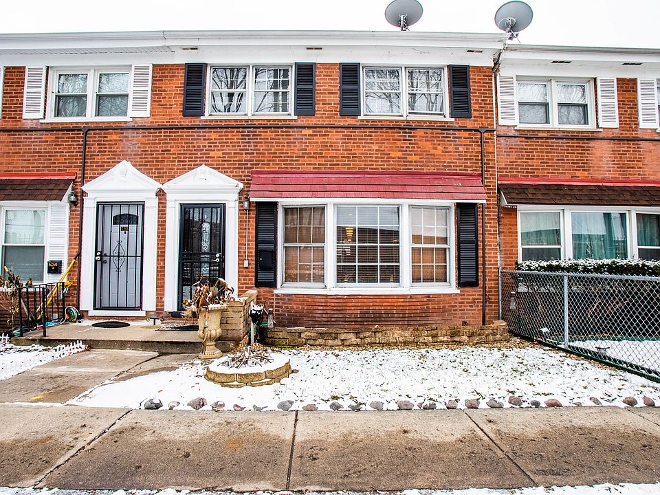 1st image of 6260 N Hoyne Ave #E