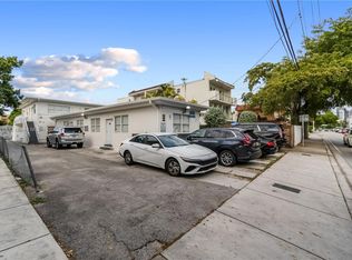 E J Carters, Miami, FL 33130