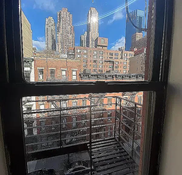 416 W 56th St #17 — Photo 12