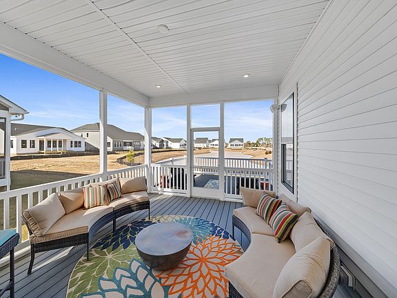 Screened deck