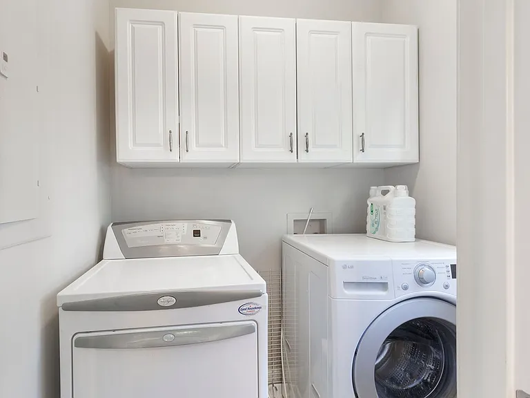 1490 Venetian Dr SW — Photo 13