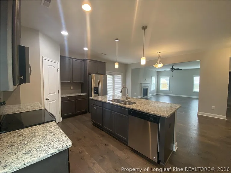 3028 N Kilchattan Dr — Photo 6