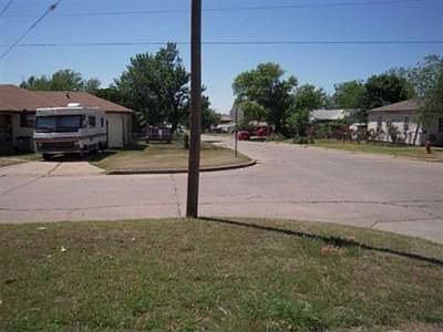 5th image of 1816 NW Lindy Ave
