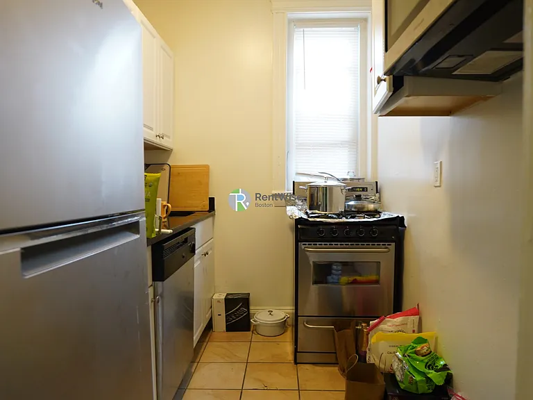 82 Brainerd Rd #18 — Photo 6
