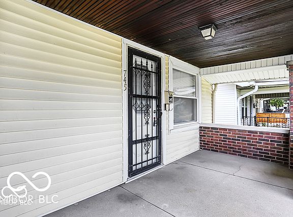 4th image of 745 N Linwood Ave