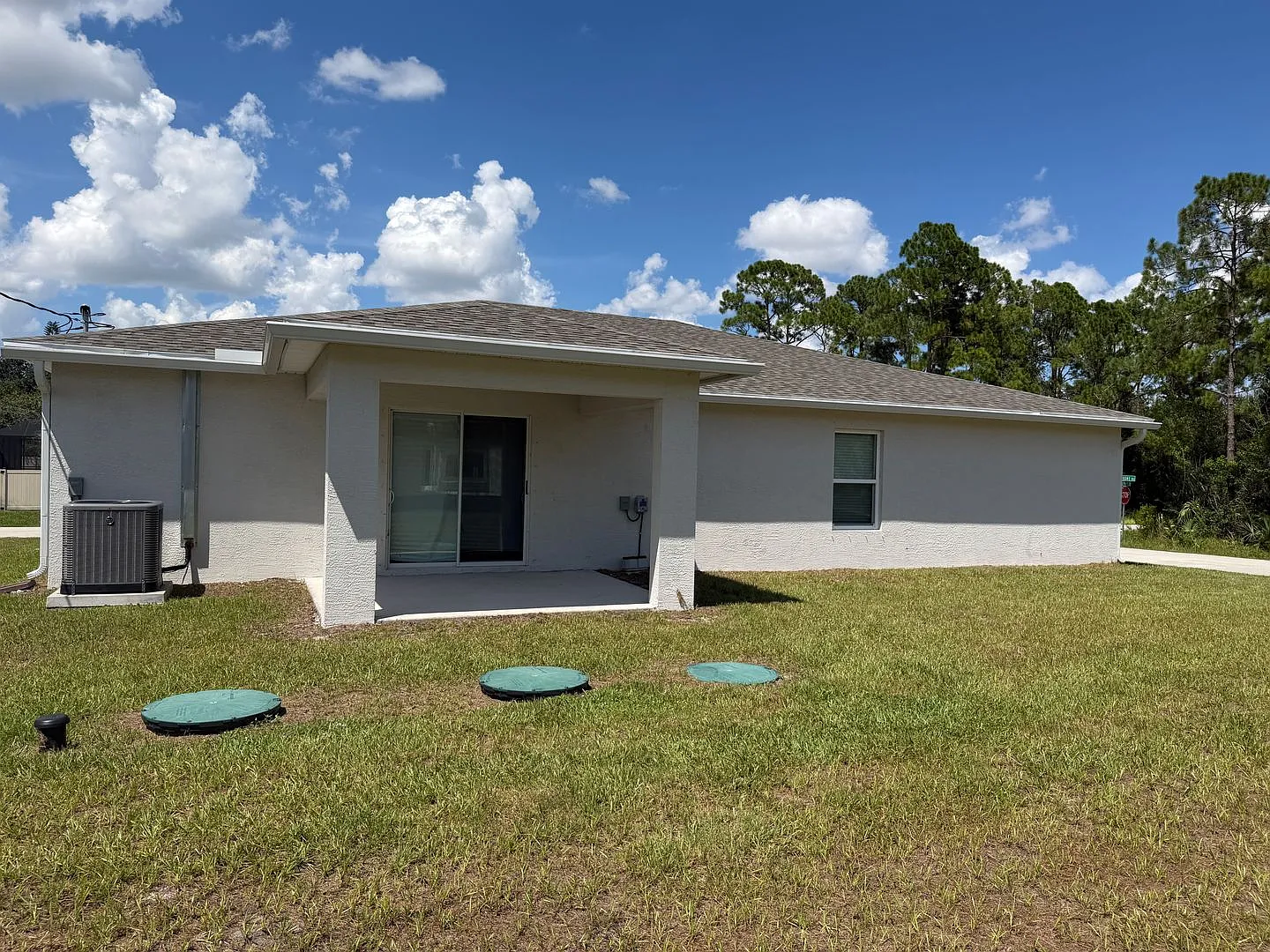New Construction 4 bedroom in Palm Bay — Photo 2
