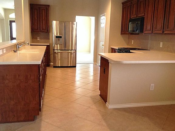 2nd image of 878 Cape Coral Ct