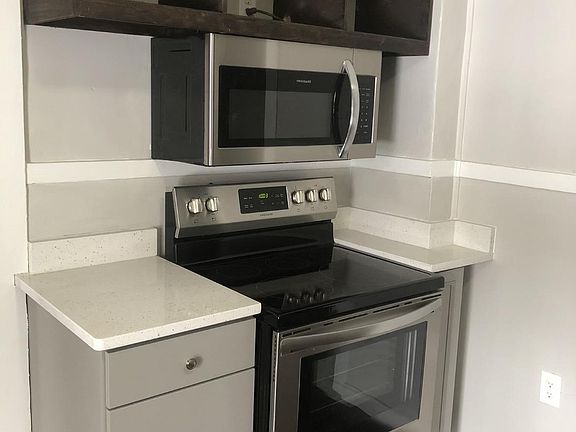 2nd image of 2100 Halstead Ave APT 2