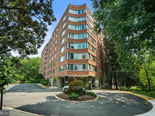 4200 Cathedral Ave NW APT 607, Washington, DC 20016