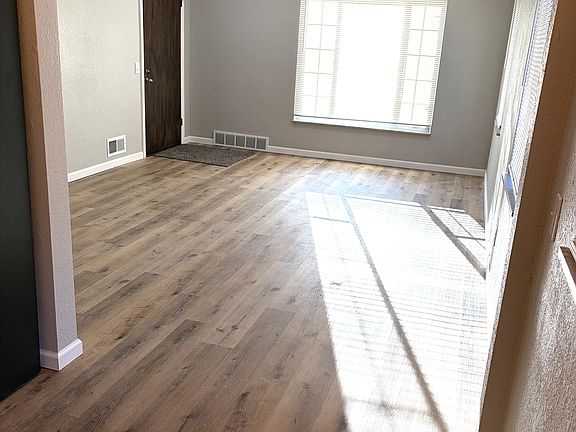 3rd image of 3640 Douglas Rd APT 2