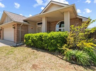 1916 Pelham Cir, Norman, OK 73071