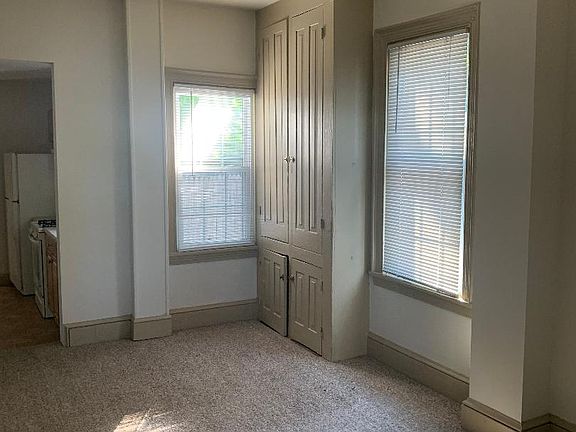 3rd image of 121 Schooley St