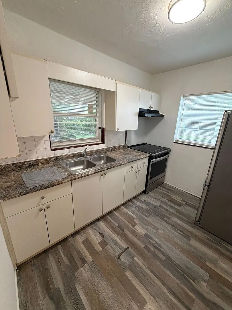 Building Photo - 1026 NW 50th St