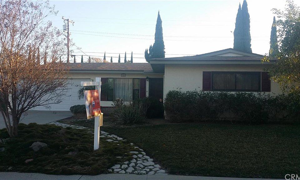 1st image of 946 W Francis St