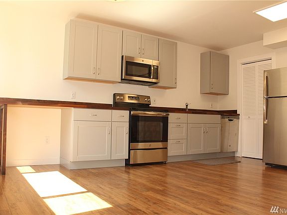 2nd image of 8407 25th Ave SW Unit B