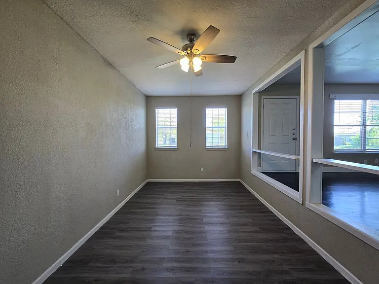 208 W Anderson Ave — Photo 11