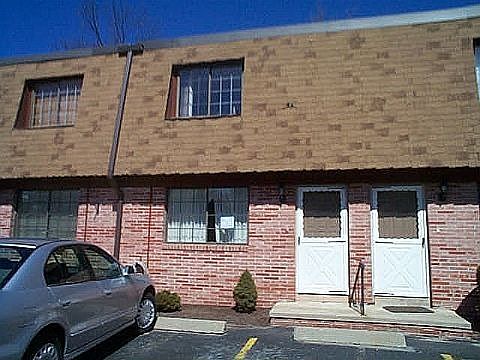 1st image of 1605 Douglas Ave #Townhouse 9