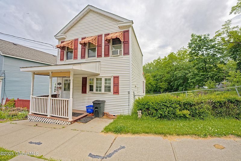 2nd image of 155 3rd Avenue