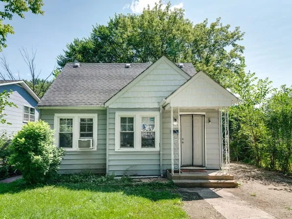 505 N Catalpa Dr, Round Lake, IL 60073