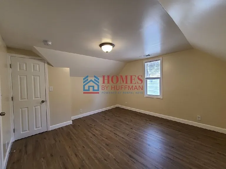 423 Jefferson Avenue — Photo 6