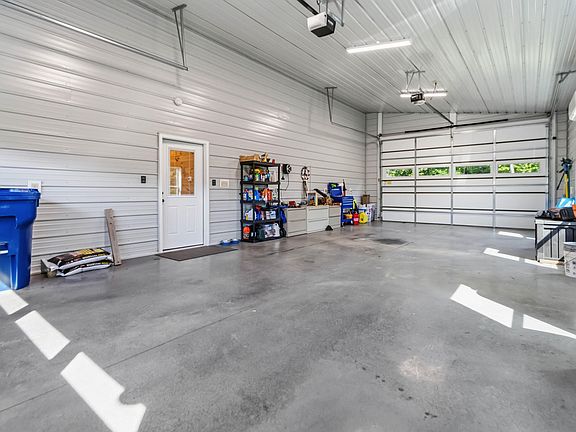 5th image of 483 Kimber Dr