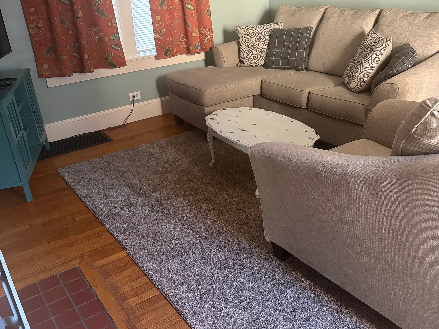 2 bed, 1300 sqft, $2,000 — Photo 2
