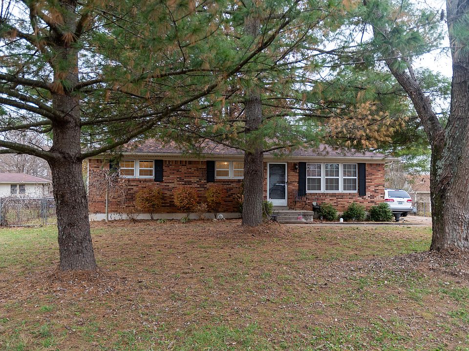 1st image of 122 Redbud Dr