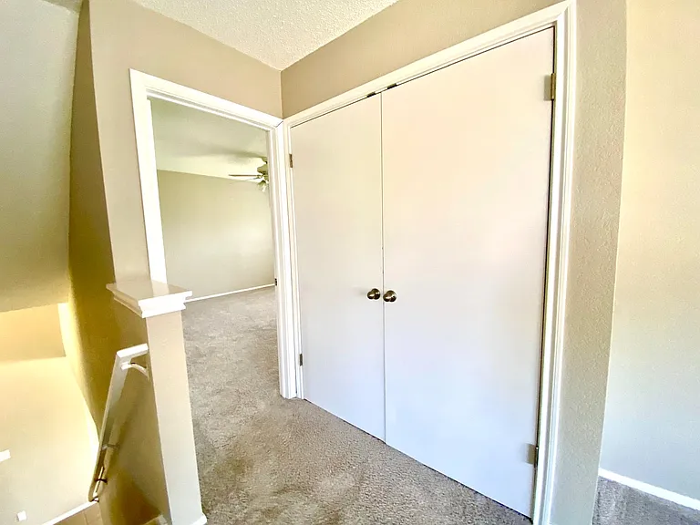 1703 Sylvia Ln — Photo 26