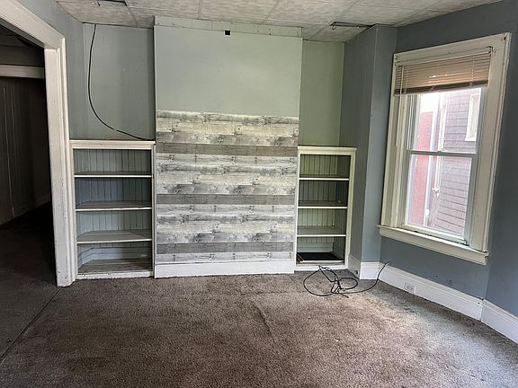 2nd image of 1036 Elmwood Ave #3