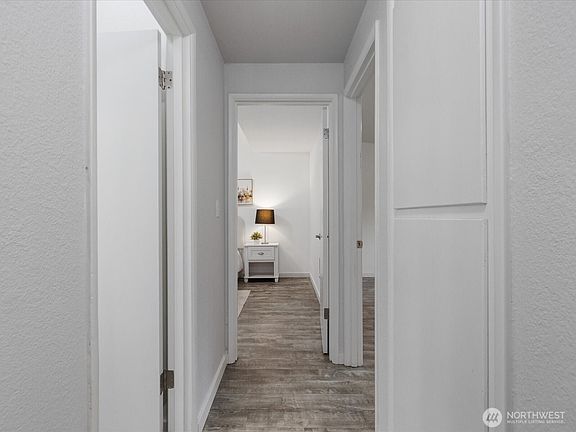 3rd image of 4911 97th Street E