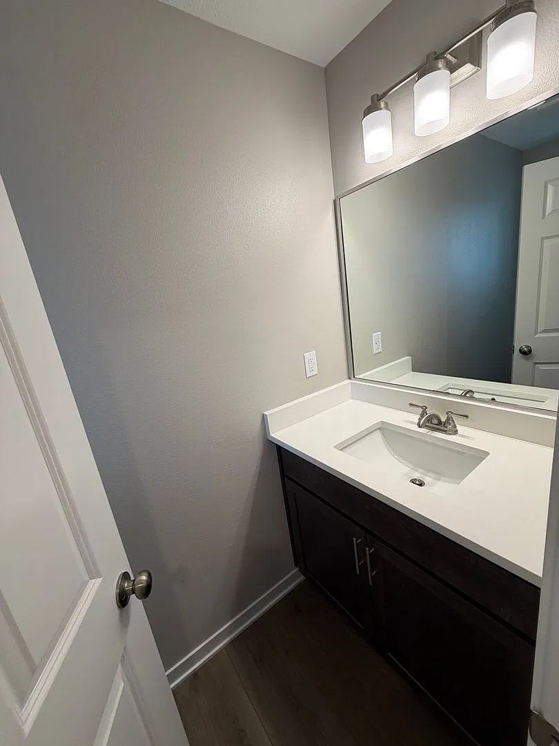 New Construction 4 Bedroom House for Rent! — Photo 4