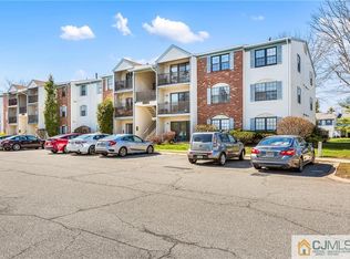 351 Lancaster Ct, Piscataway, NJ 08854