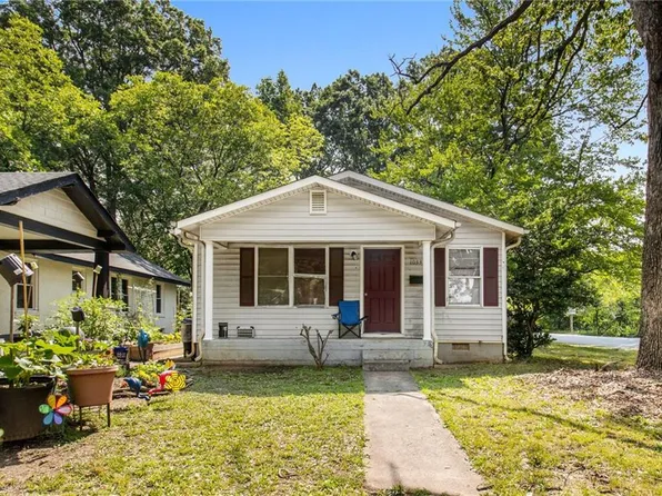 1033 S Josephine Boyd St #B, Greensboro, NC 27403