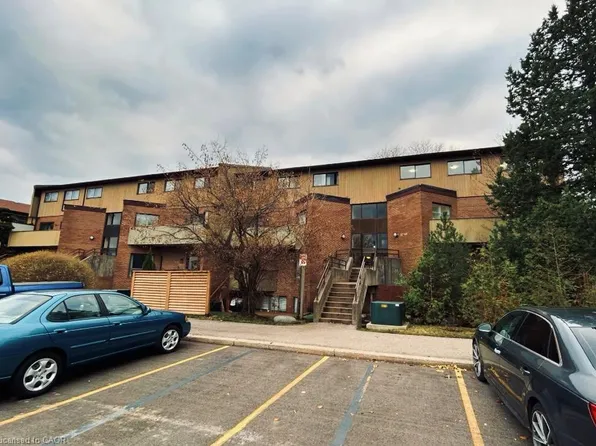 2035 S Millway Gate #62, Mississauga, ON L5L 1R2