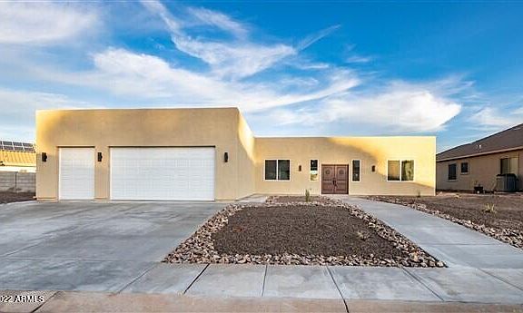 2nd image of 2743 Provenza Dr