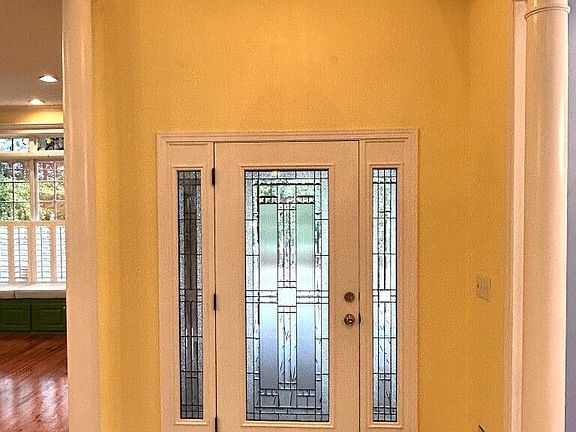 4th image of 516 Lincoln St