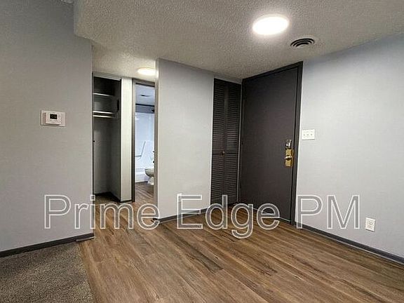3rd image of 2343 B St APT 1